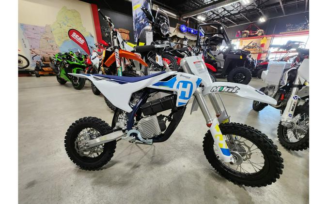 2024 Husqvarna Motorcycles EE 5