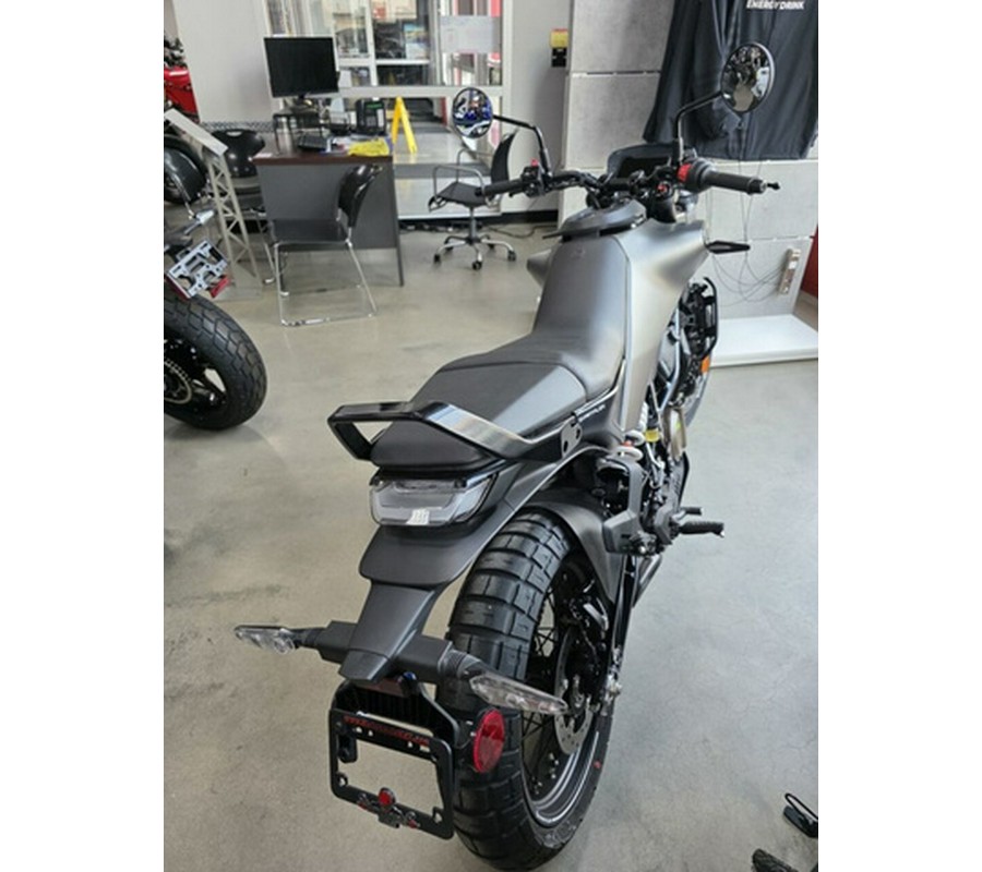 2024 Husqvarna SVARTPILEN 401