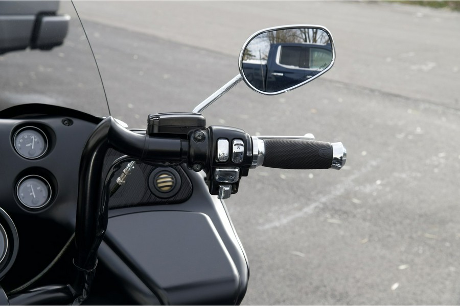 2013 Harley-Davidson® FLTRU Road Glide Ultra