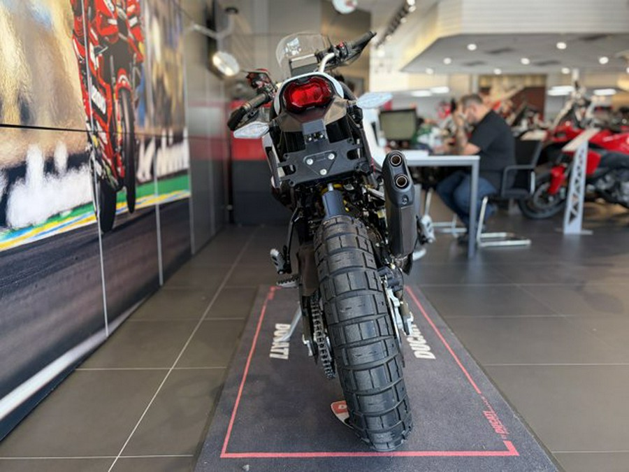 2027 Ducati DESERT X V2