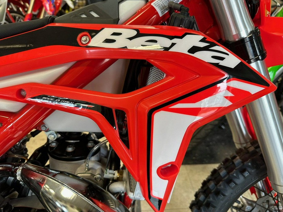 2024 Beta Motorcycles 300 Xtrainer 2" Lowboy