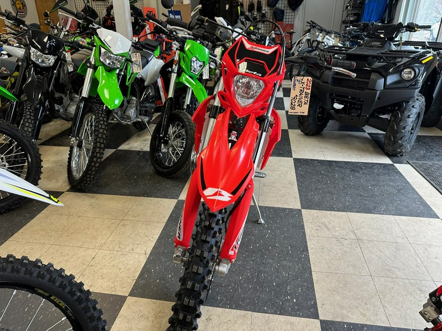 2024 Beta Motorcycles 300 Xtrainer 2" Lowboy