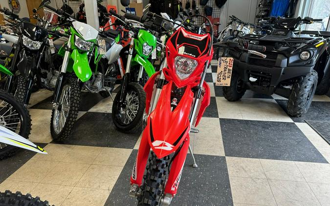 2024 Beta Motorcycles 300 Xtrainer 2" Lowboy