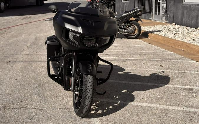 2025 Indian Motorcycle® Challenger® Dark Horse® Black Smoke