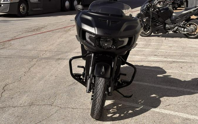 2025 Indian Motorcycle® Challenger® Dark Horse® Black Smoke