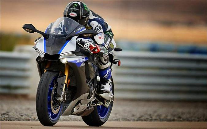 2017 Yamaha YZF-R1M