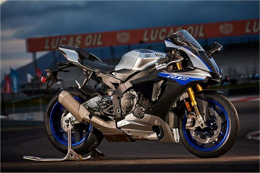 2017 Yamaha YZF-R1M