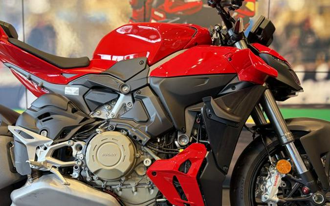 2026 Ducati STREETFIGHTER V4