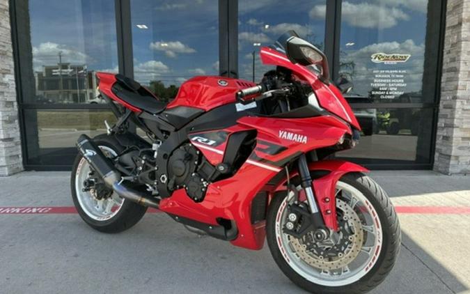 2019 Yamaha YZF R1