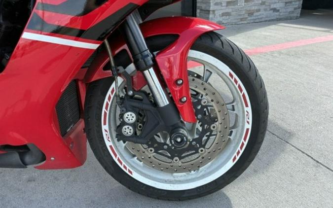 2019 Yamaha YZF R1