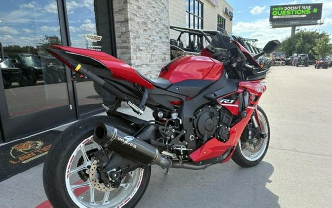 2019 Yamaha YZF R1