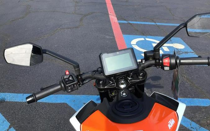 2024 KTM 250 Duke