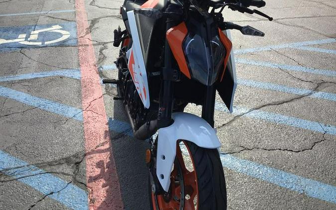 2024 KTM 250 Duke