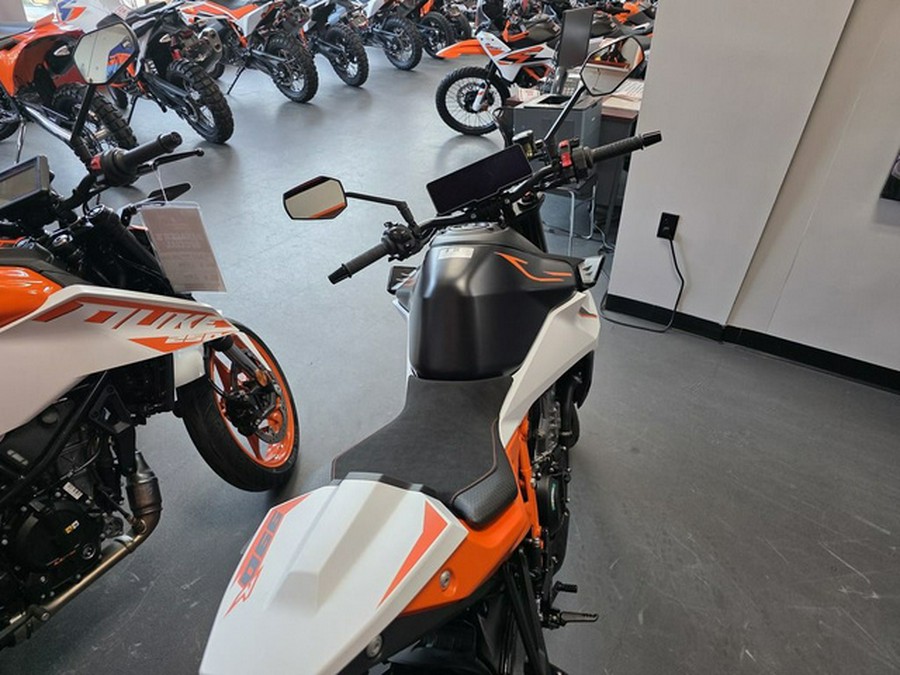 2025 KTM Adventure 390 X