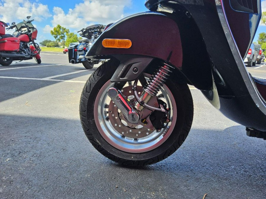 2027 Vespa GTS 310