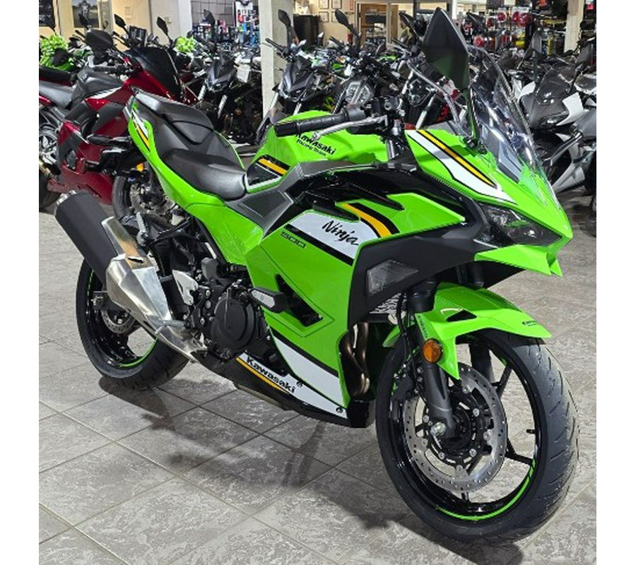 2025 Kawasaki Ninja® 500 SE KRT Edition ABS