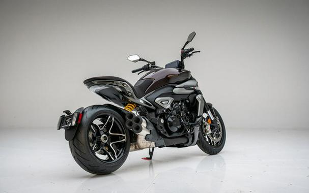 2026 Ducati XDiavel V4 Black Lava