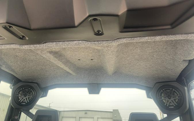 2026 Can-Am Defender MAX Limited HD11