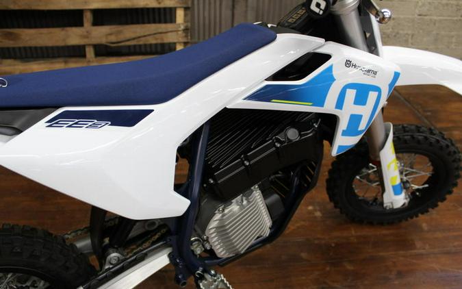 2024 Husqvarna® EE 3