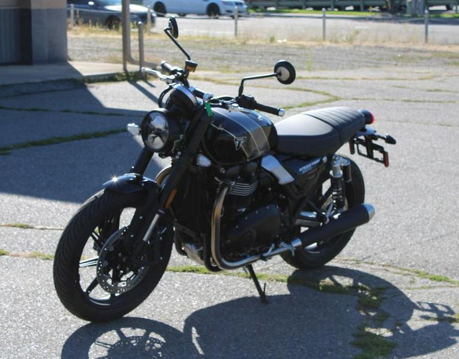 2025 Triumph Speed Twin 900 Phantom Black/Aurum Gold