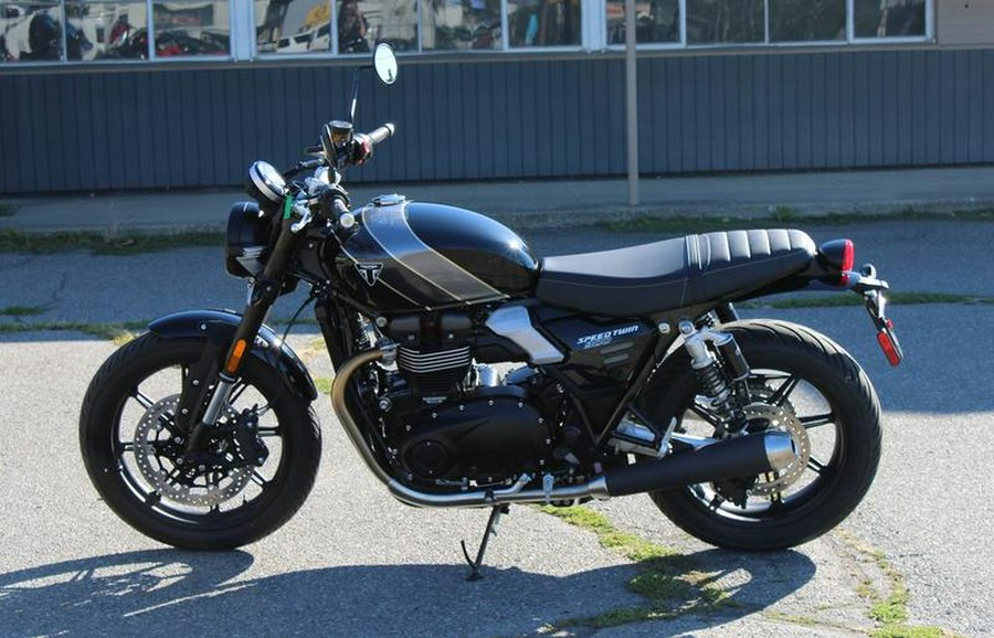 2025 Triumph Speed Twin 900 Phantom Black/Aurum Gold