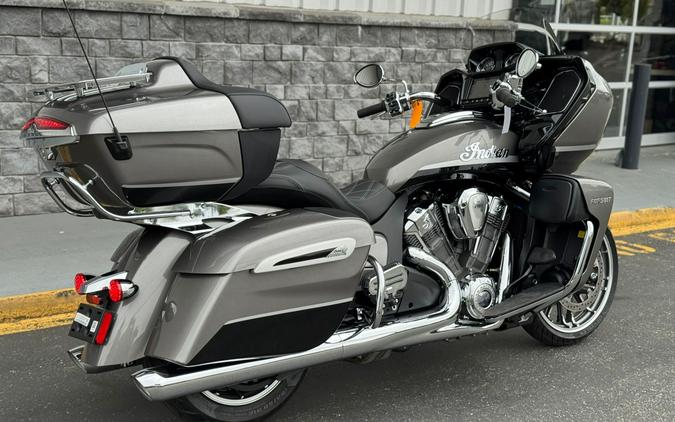 2025 Indian Motorcycle Pursuit® Limited® with PowerBand Audio Package