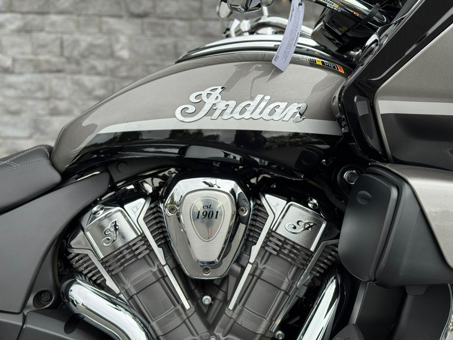 2025 Indian Motorcycle Pursuit® Limited® with PowerBand Audio Package