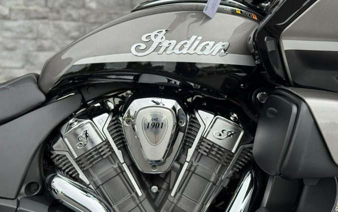 2025 Indian Motorcycle Pursuit® Limited® with PowerBand Audio Package