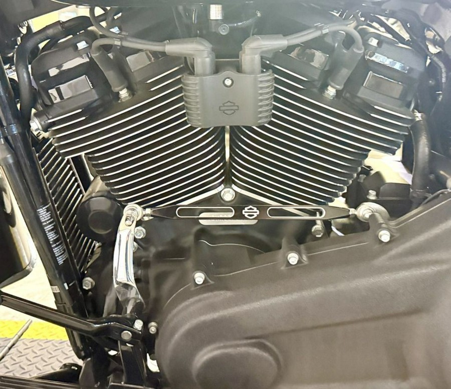 2024 Harley-Davidson® FLHCS - Heritage Classic