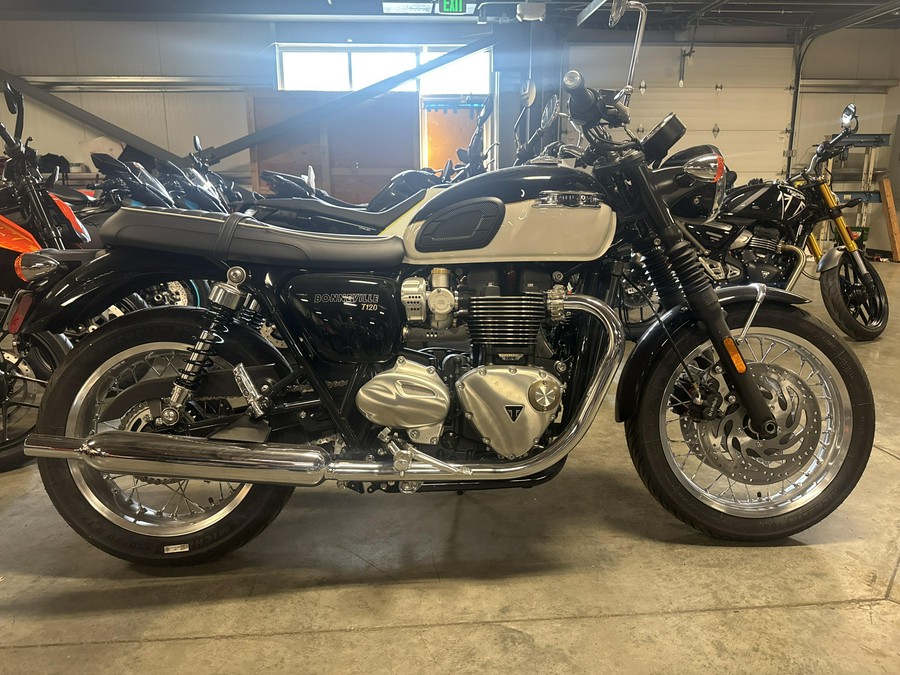 2024 Triumph BONNEVILLE T120