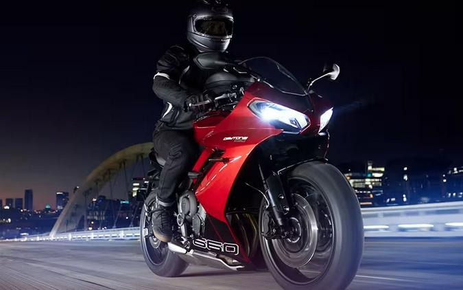 2025 Triumph Daytona 660