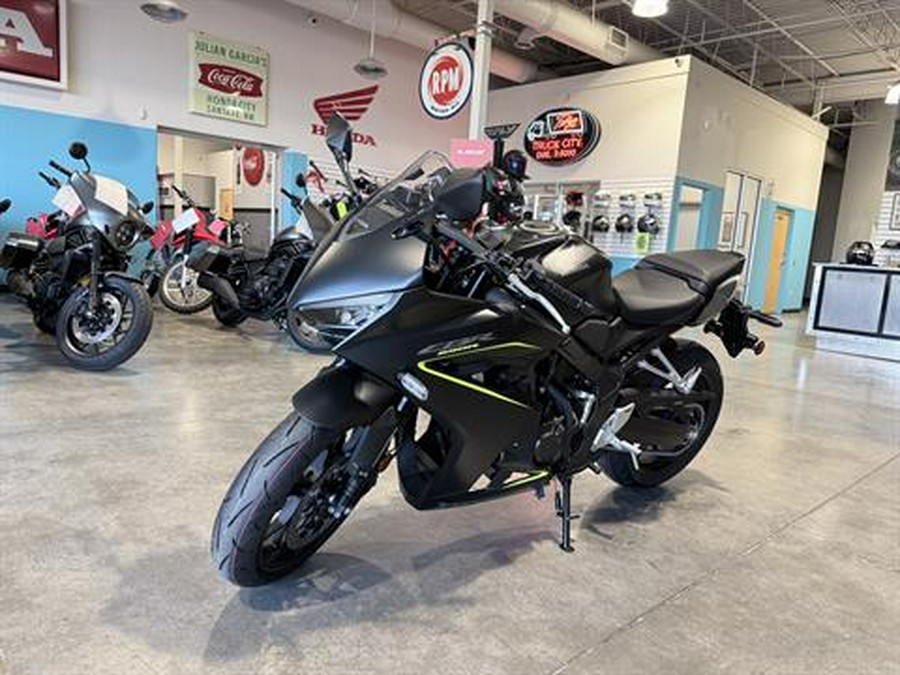 2026 Honda CBR650R E-Clutch