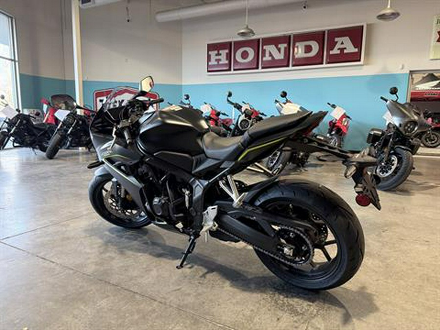 2026 Honda CBR650R E-Clutch