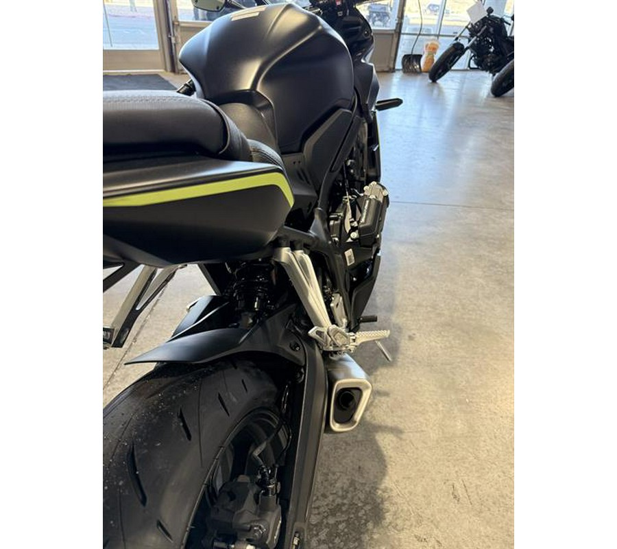 2026 Honda CBR650R E-Clutch