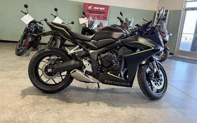 2026 Honda CBR650R E-Clutch