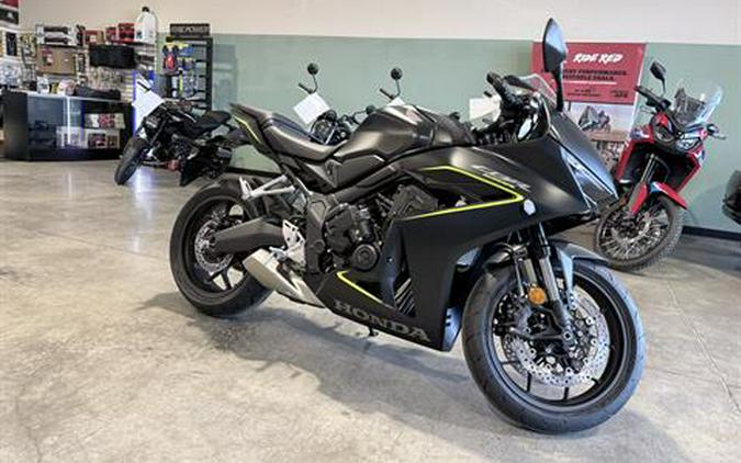 2026 Honda CBR650R E-Clutch