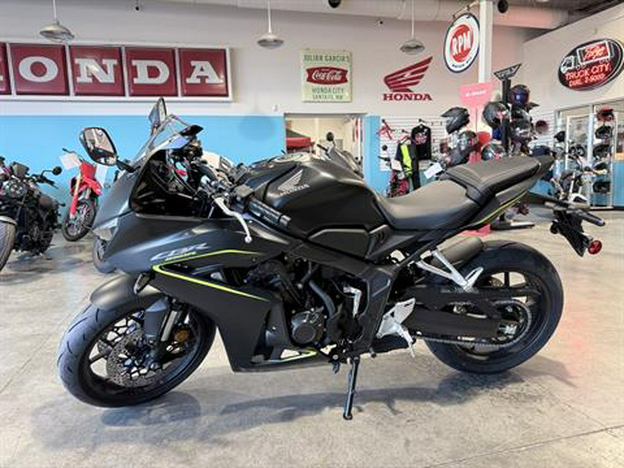 2026 Honda CBR650R E-Clutch