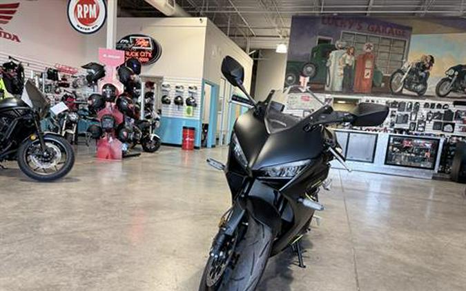 2026 Honda CBR650R E-Clutch