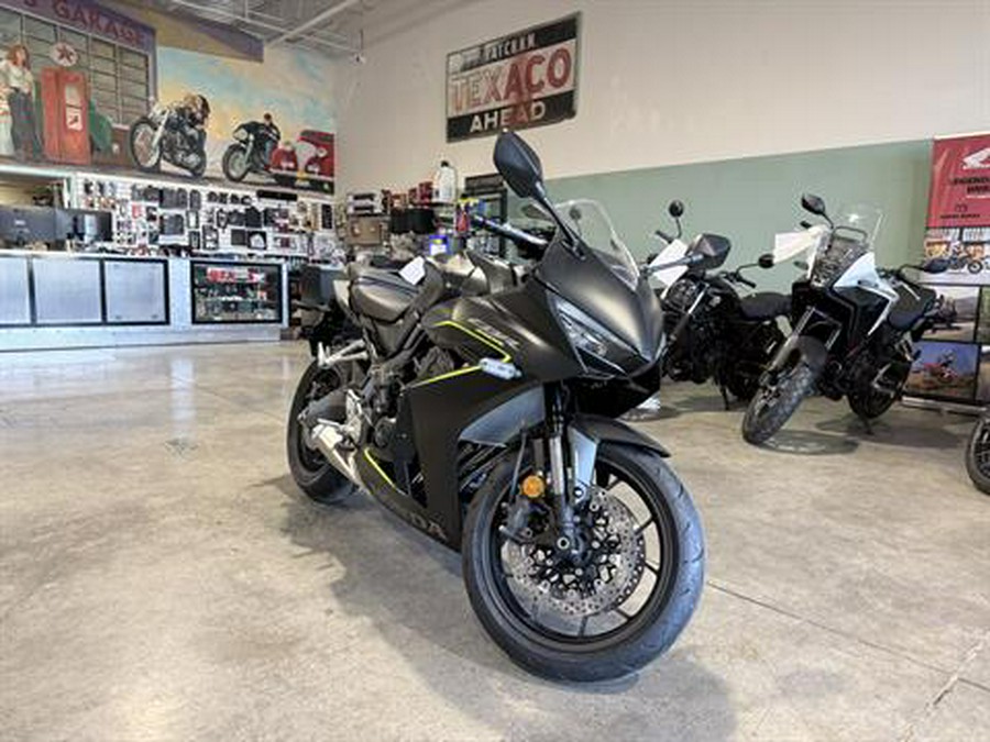 2026 Honda CBR650R E-Clutch