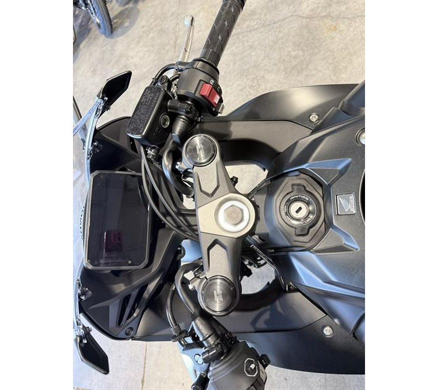 2026 Honda CBR650R E-Clutch