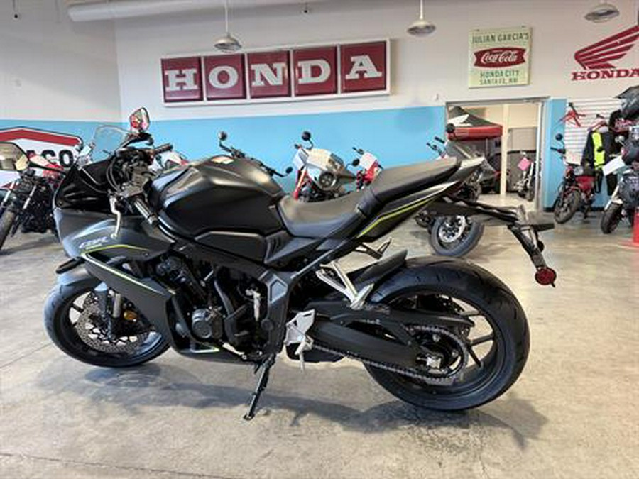 2026 Honda CBR650R E-Clutch