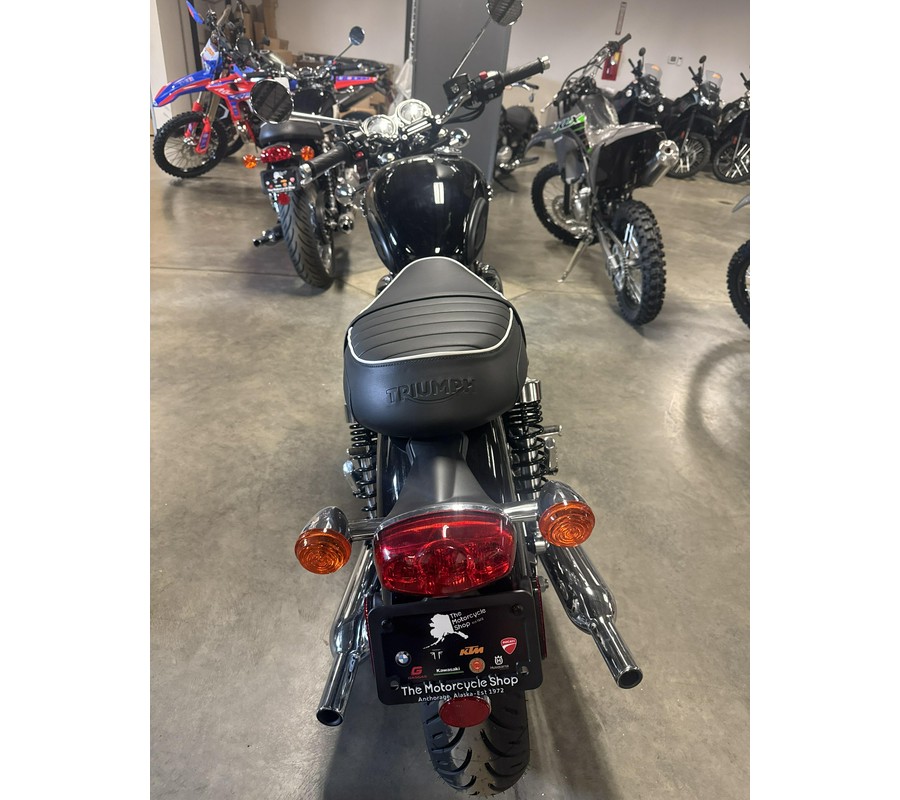 2025 Triumph BONNEVILLE T120