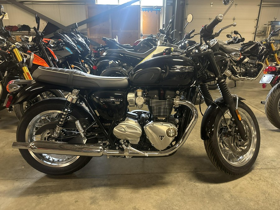 2025 Triumph BONNEVILLE T120