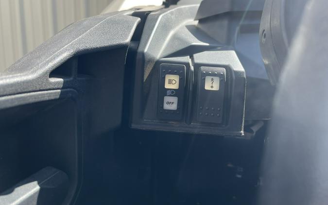 2023 Can-Am Commander XT-P