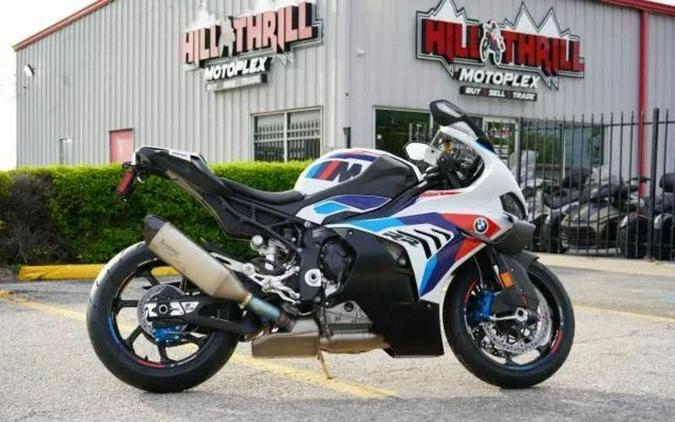 2026 BMW M1000RR Light White/M Motorsport (Carbon Wheels)