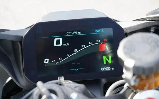 2026 BMW M1000RR Light White/M Motorsport (Carbon Wheels)