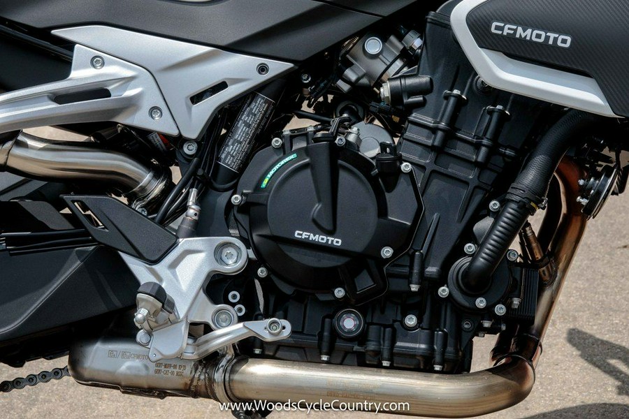 2024 CFMOTO NK 800