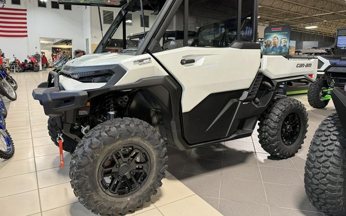 2026 Can-Am Defender Limited HD11