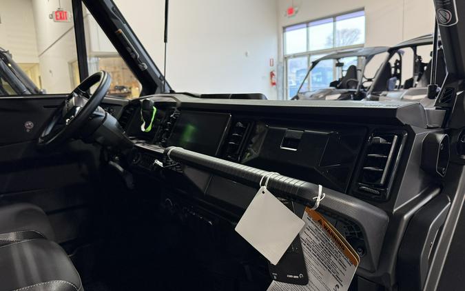 2026 Can-Am Defender Limited HD11