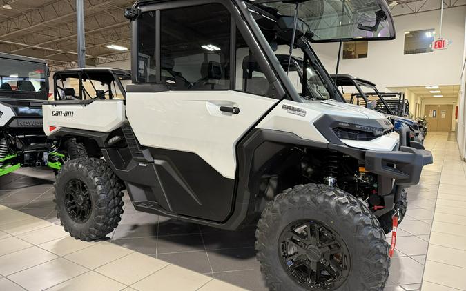 2026 Can-Am Defender Limited HD11